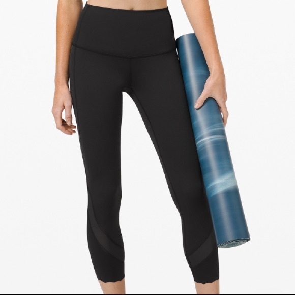 Wunder Under high rise crop - Picture 3 of 3